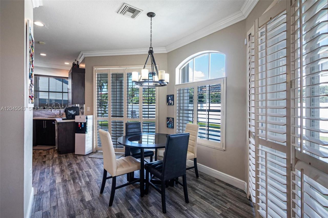 15941 NW 83rd Ave , Miami Lakes, FL 33016 Photo