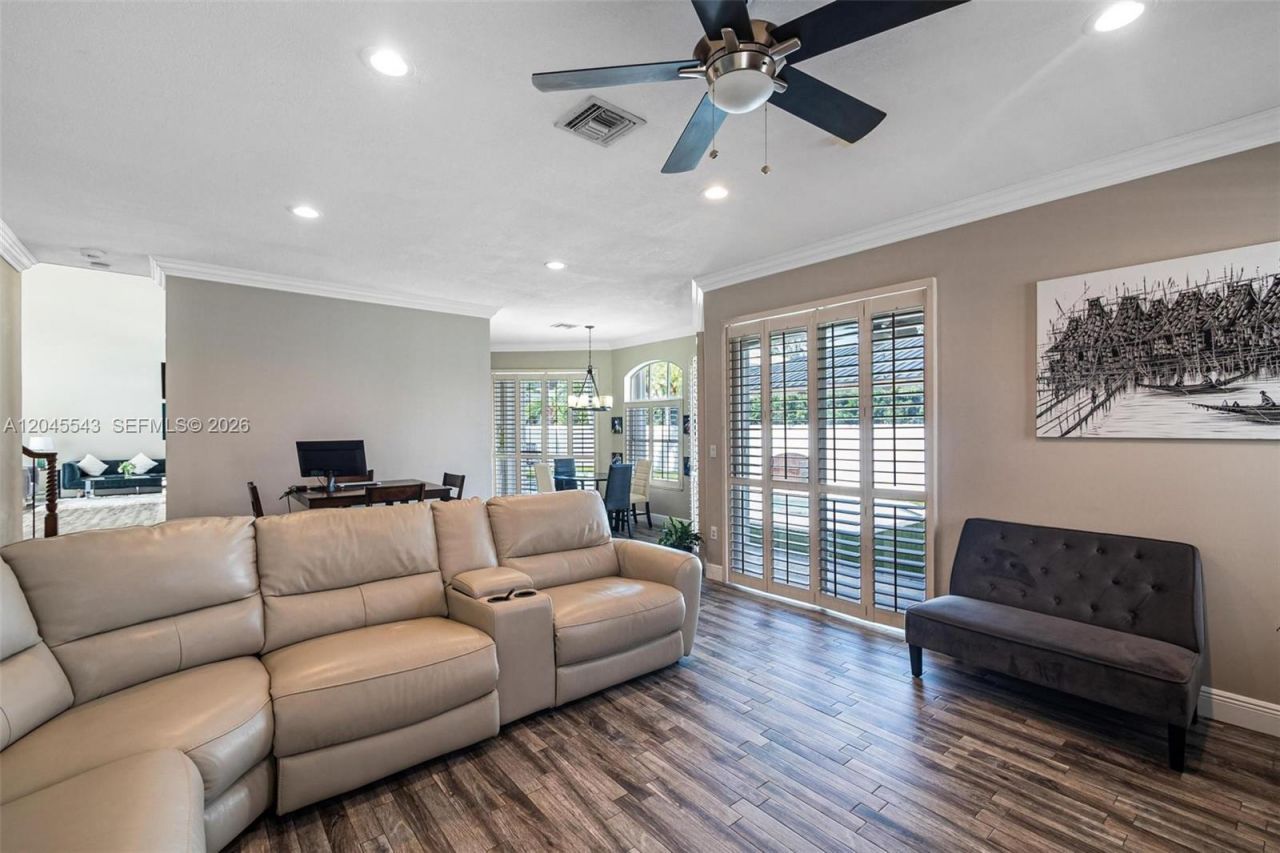 15941 NW 83rd Ave , Miami Lakes, FL 33016 Photo