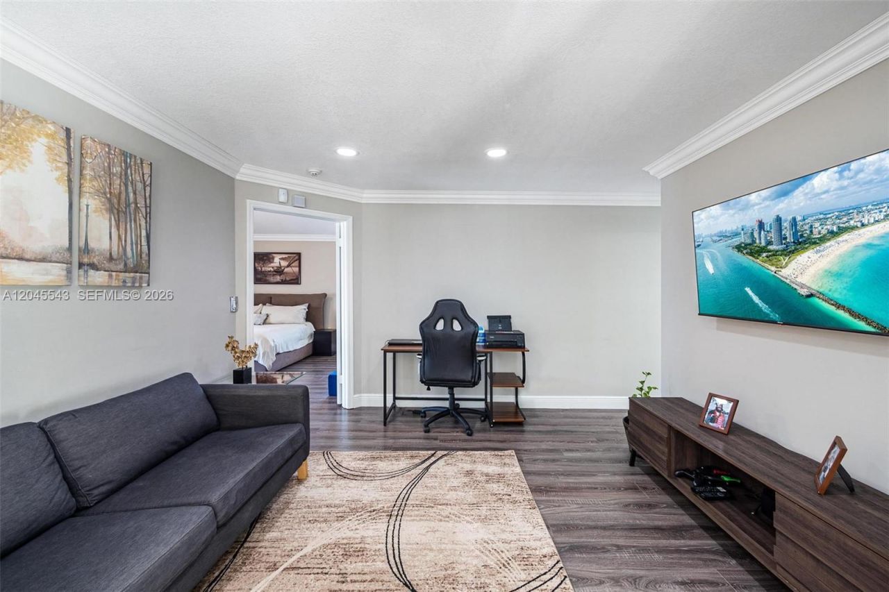 15941 NW 83rd Ave , Miami Lakes, FL 33016 Photo
