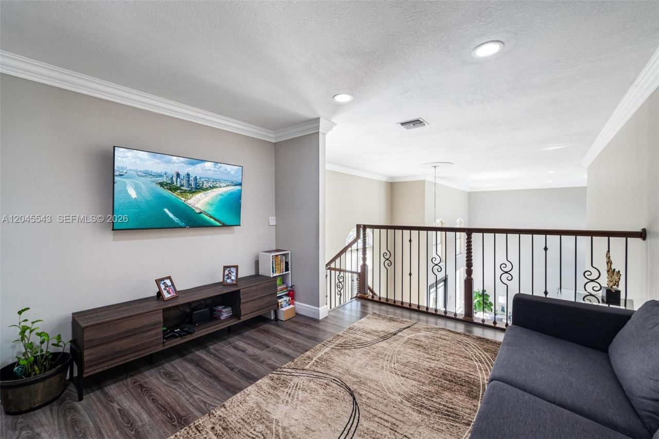 15941 NW 83rd Ave , Miami Lakes, FL 33016 Photo