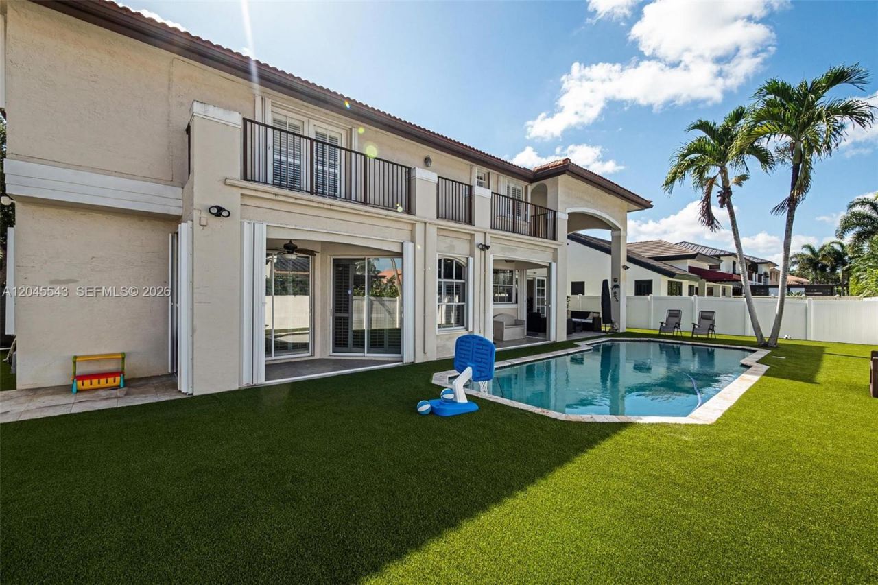 15941 NW 83rd Ave , Miami Lakes, FL 33016 Photo