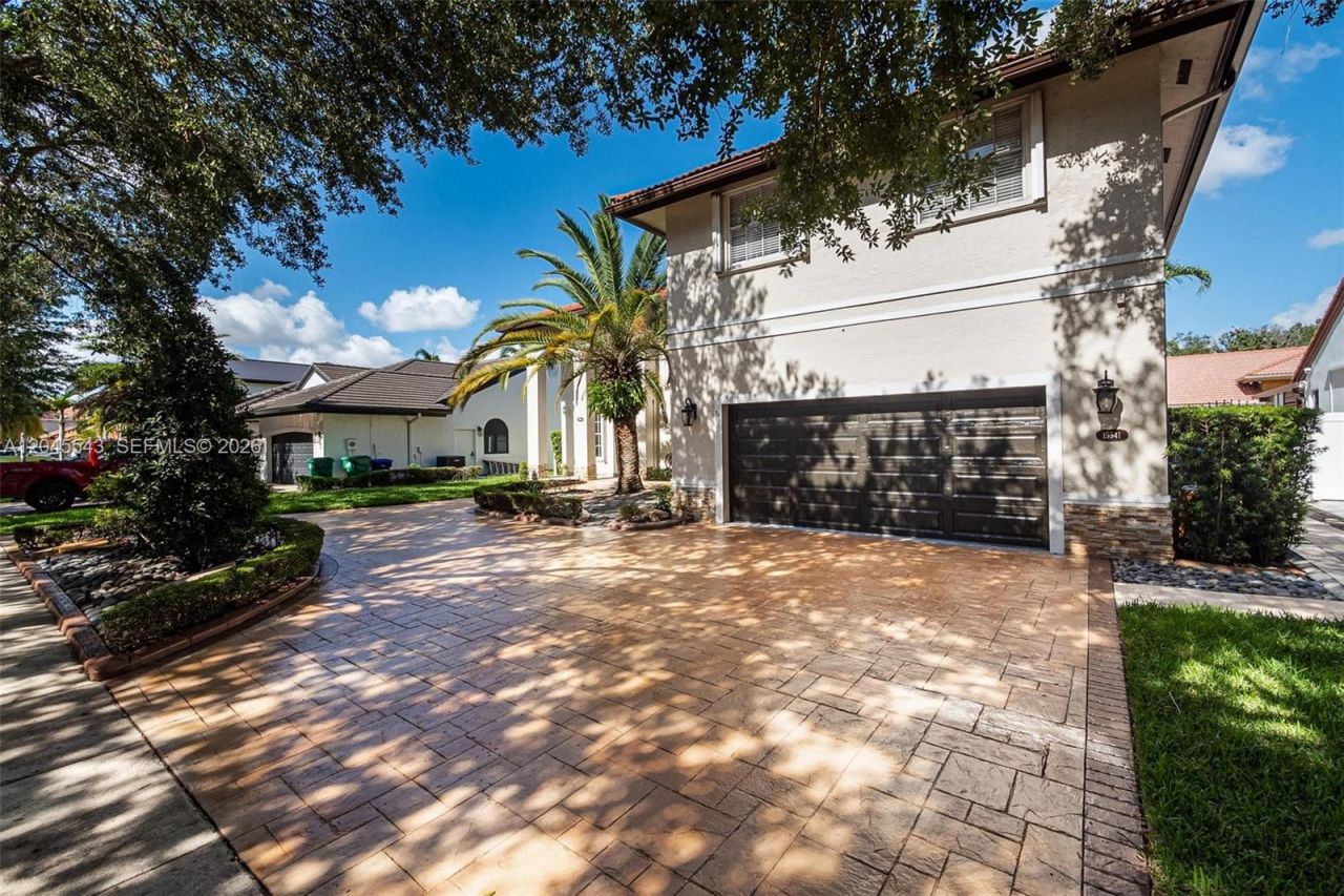 15941 NW 83rd Ave , Miami Lakes, FL 33016 Photo