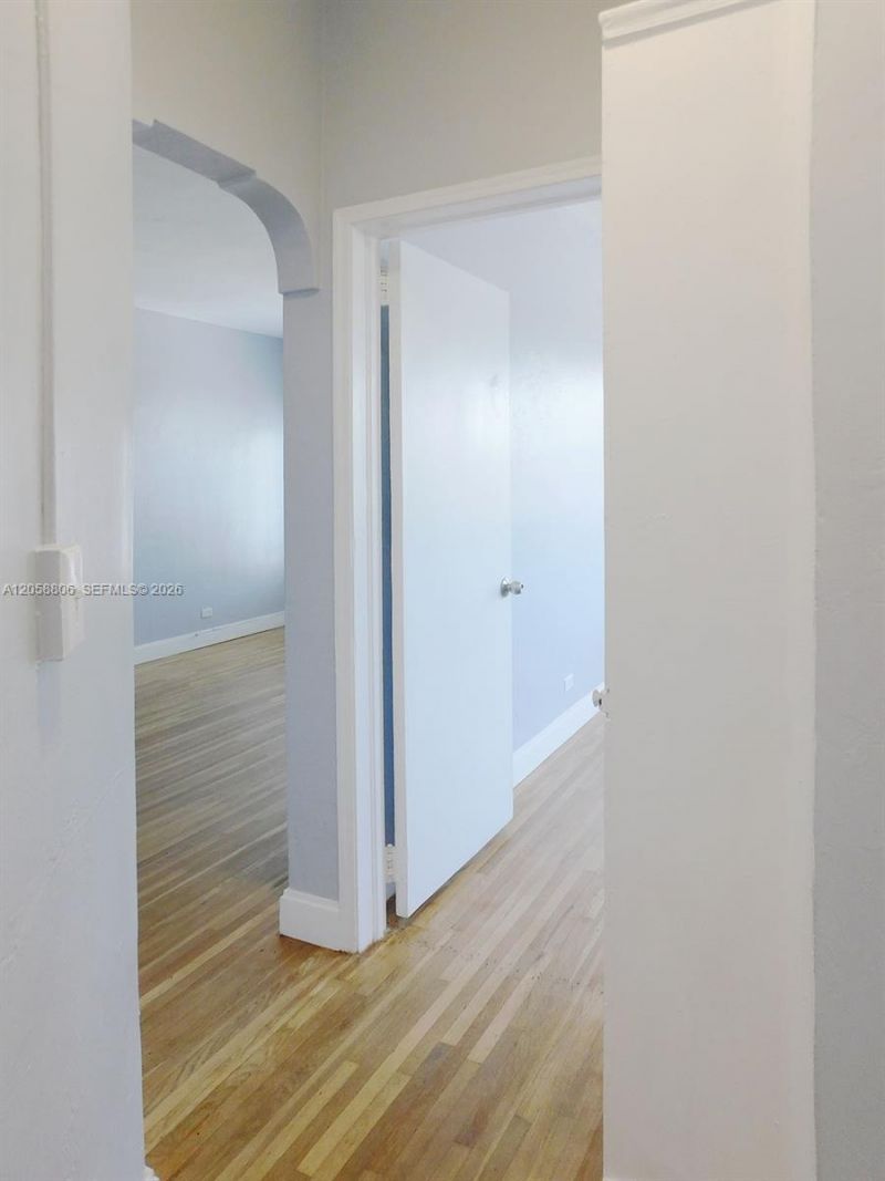 717 Espanola Way , Unit 201, Miami Beach, FL 33139 Photo