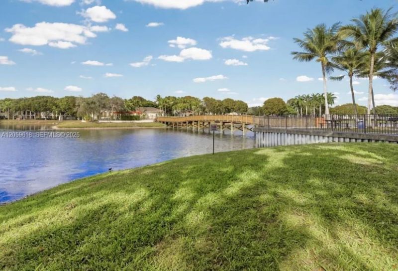 2452 Centergate Dr , Unit 104, Miramar, FL 33025 Photo