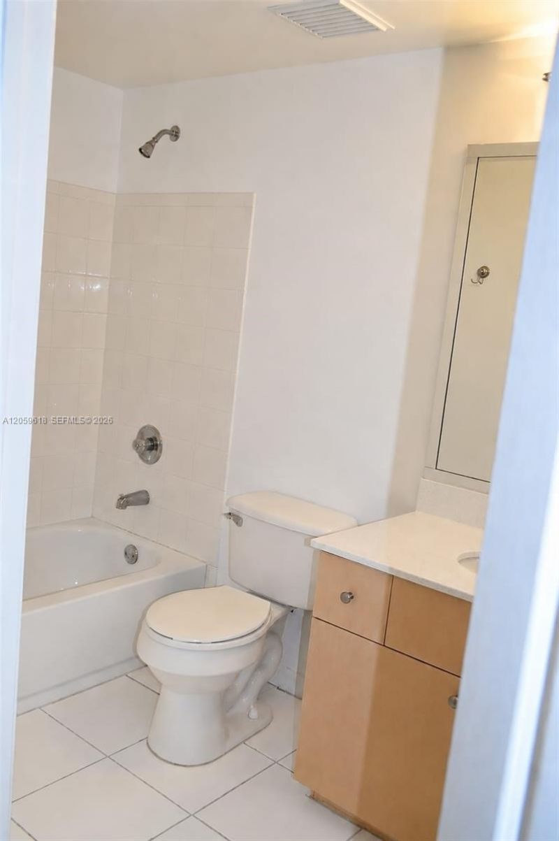 2452 Centergate Dr , Unit 104, Miramar, FL 33025 Photo