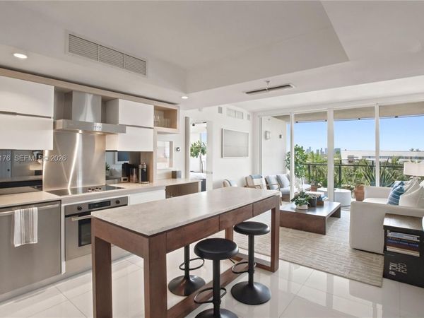 2155 Washington Ct , Unit 504, Miami Beach, FL 33139
