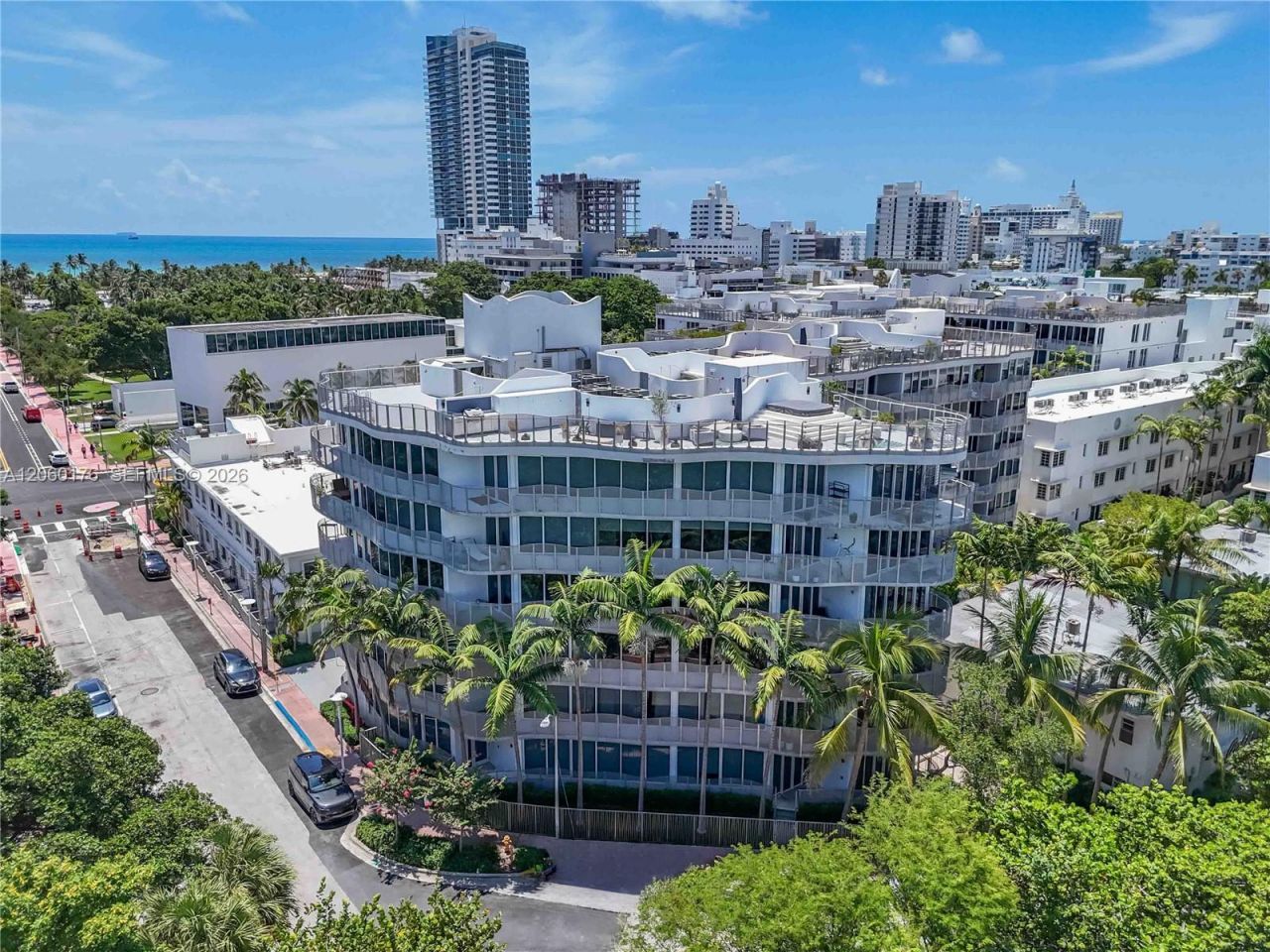 2155 Washington Ct, Unit 504, Miami Beach, FL 33139 Photo