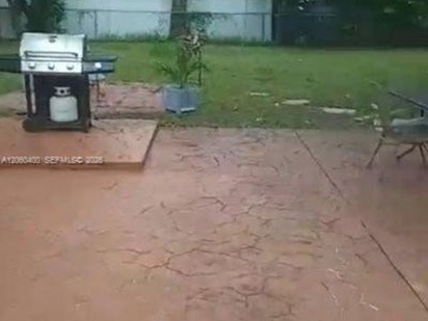 149 SW 67th Ter , Pembroke Pines, FL 33023