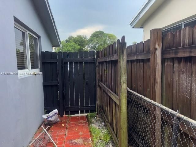 149 SW 67th Ter, Pembroke Pines, FL 33023 Photo
