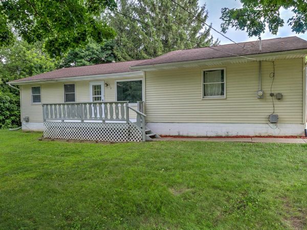 210 W TOWER Street, Eureka, IL 61530