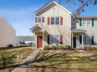 317 Commons Drive, Holly Springs, NC 27540