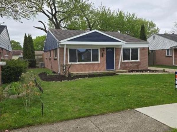 30731 Steinhauer, Westland, MI 48186