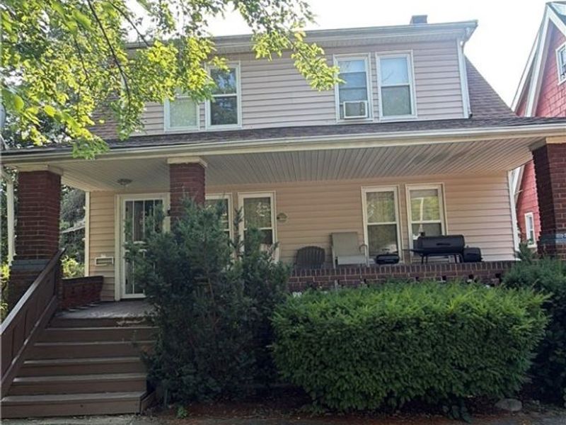 3842 E 151st Street, Cleveland, OH 44128 Photo 2