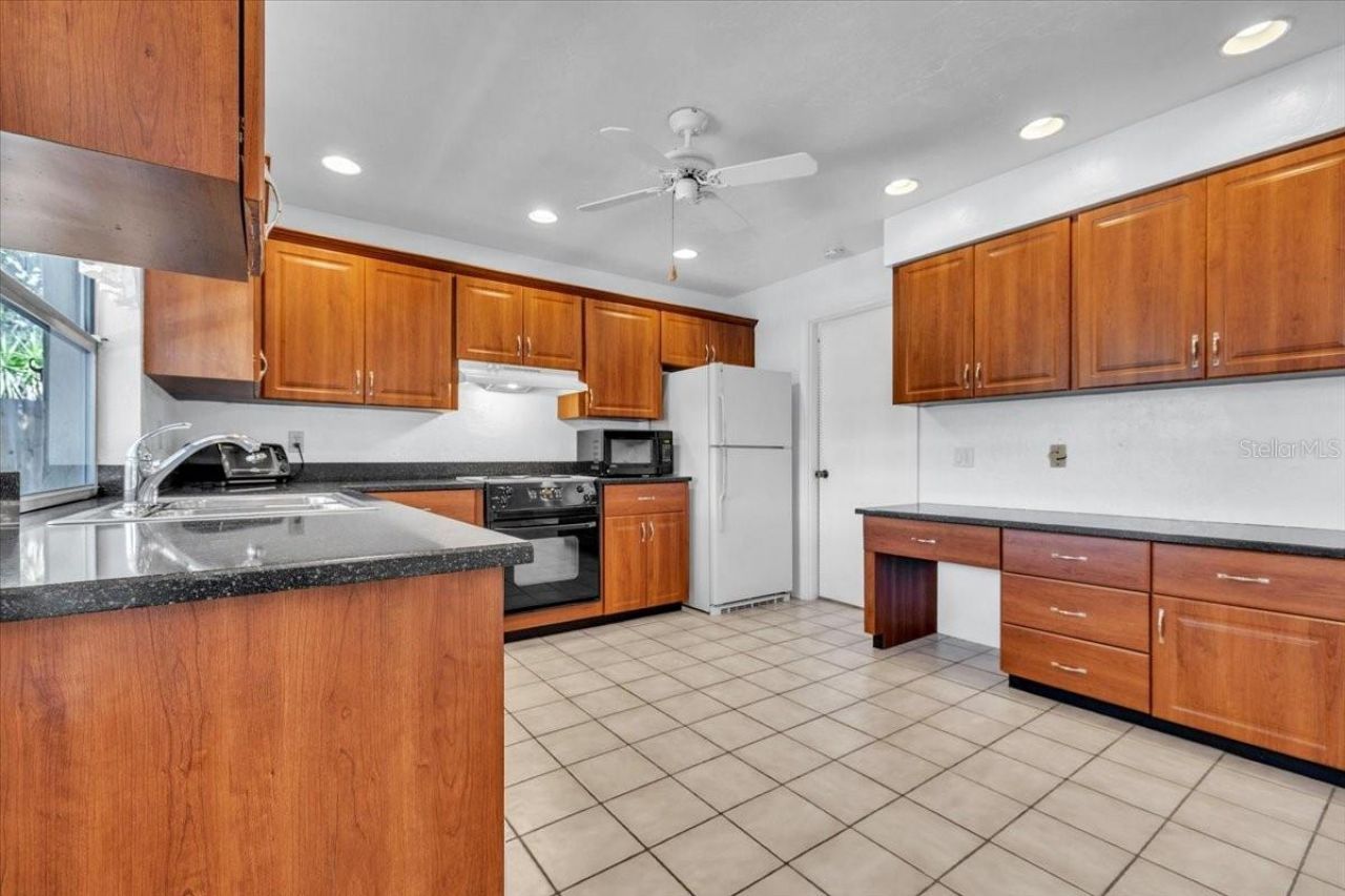 5012 Palm Aire Drive, Sarasota, FL 34243 Photo