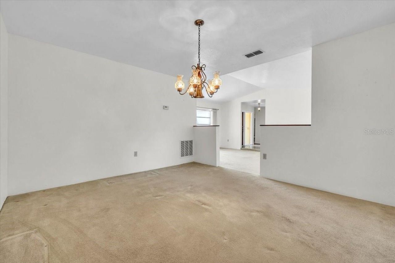 5012 Palm Aire Drive, Sarasota, FL 34243 Photo