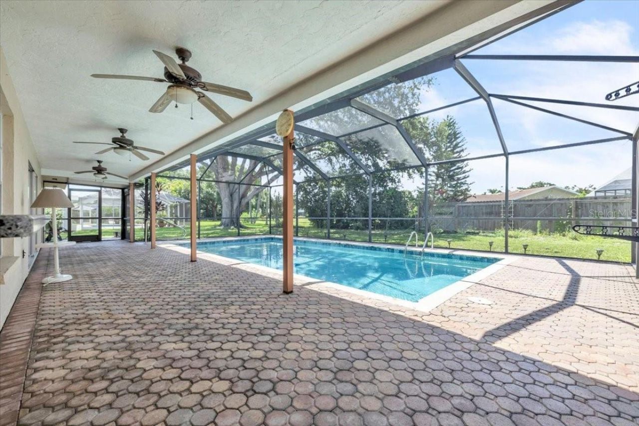 5012 Palm Aire Drive, Sarasota, FL 34243 Photo
