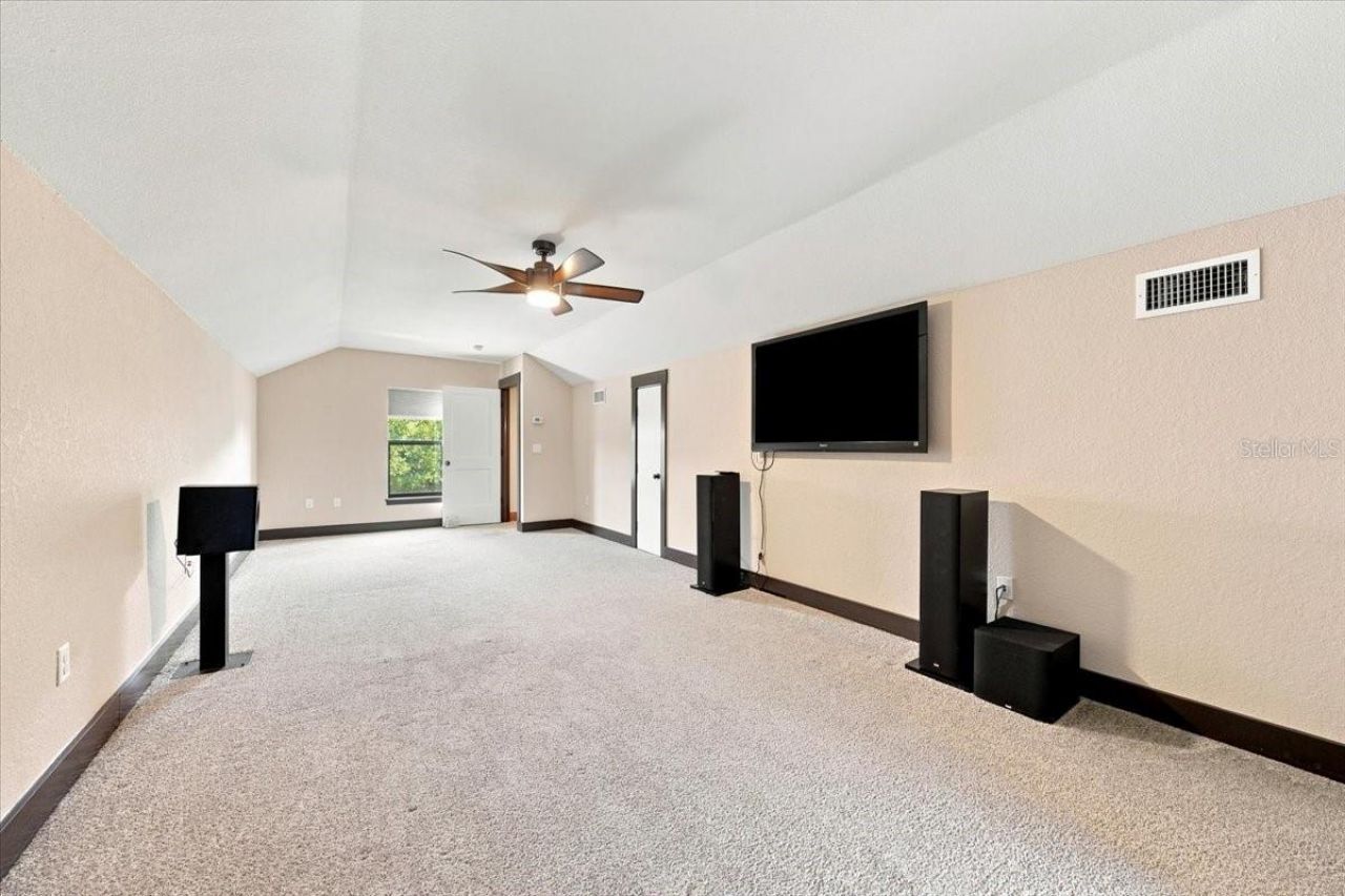 408 Hawk Talon Drive, Lithia, FL 33547 Photo