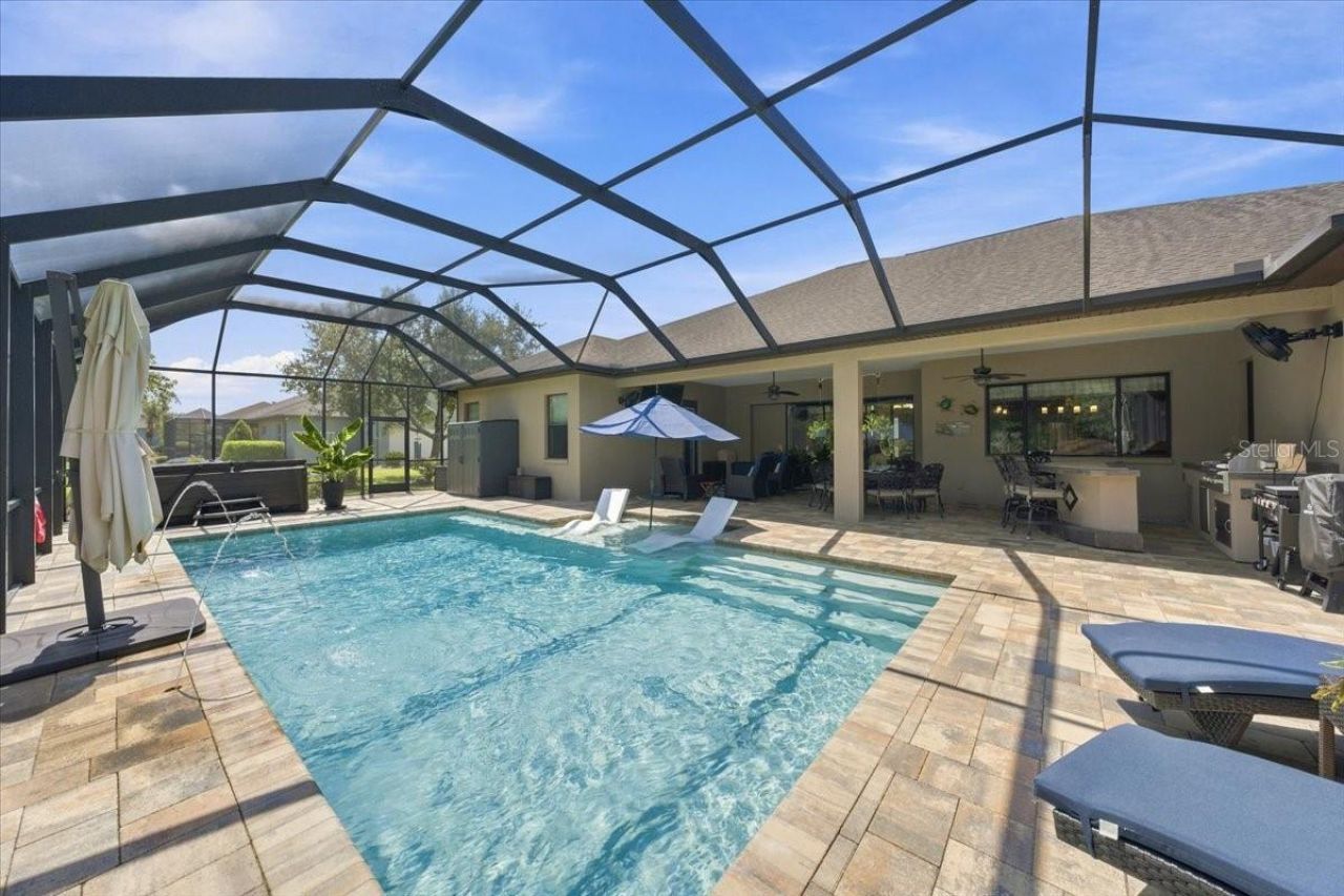 408 Hawk Talon Drive, Lithia, FL 33547 Photo