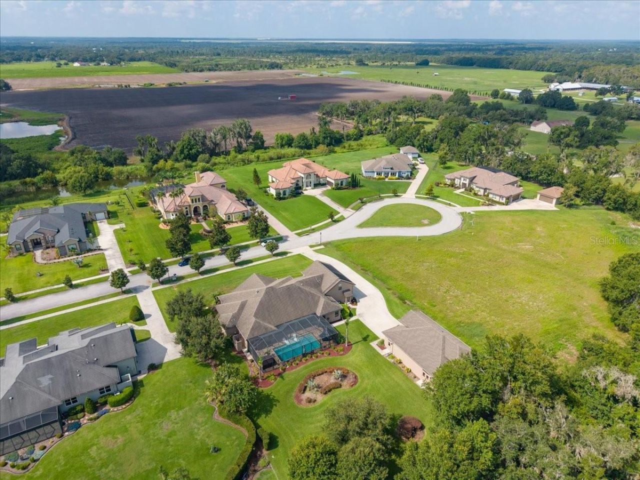 408 Hawk Talon Drive, Lithia, FL 33547 Photo