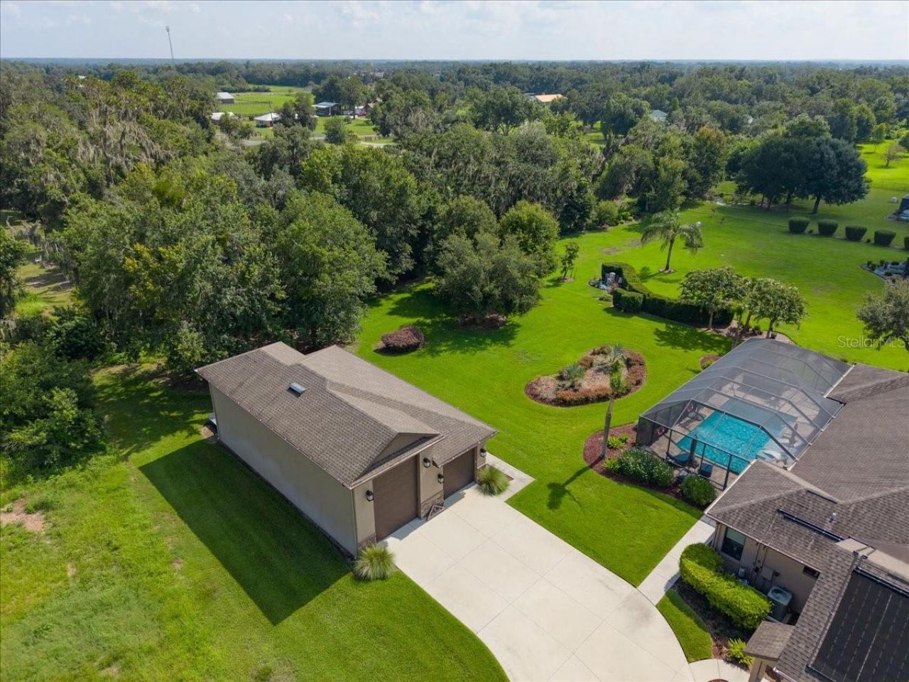 408 Hawk Talon Drive, Lithia, FL 33547 Photo