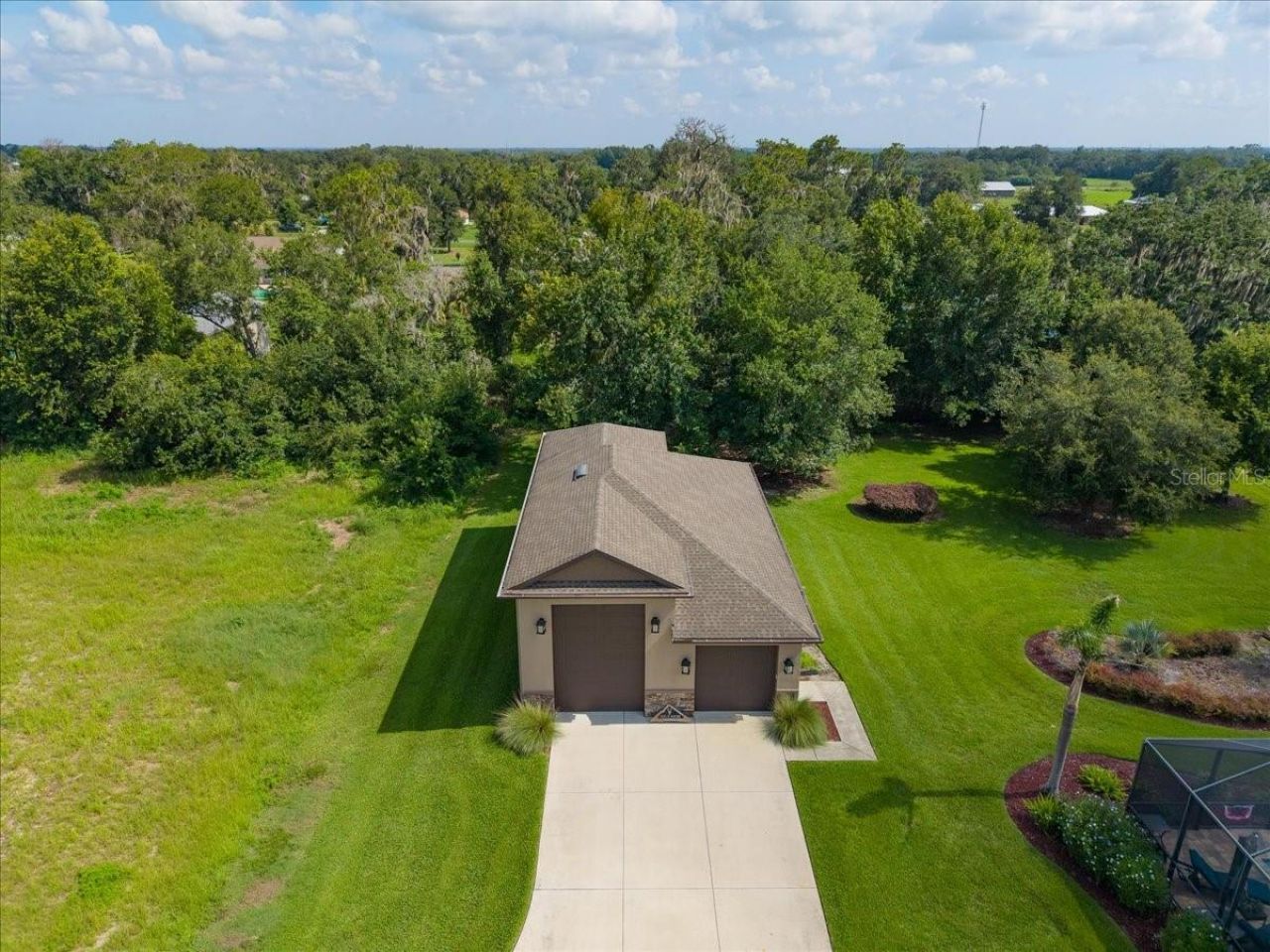 408 Hawk Talon Drive, Lithia, FL 33547 Photo