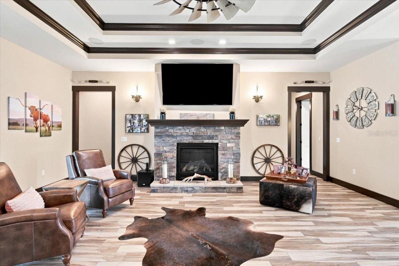 408 Hawk Talon Drive, Lithia, FL 33547 Photo