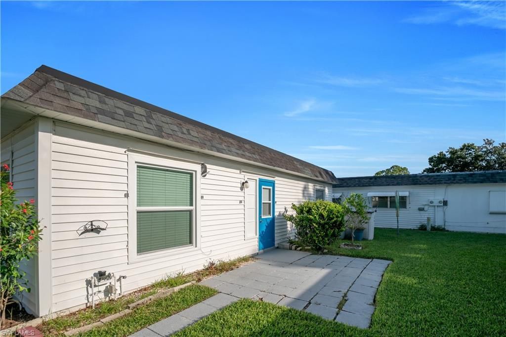 11 Hamlin Ct, Lehigh Acres, FL 33936 Photo