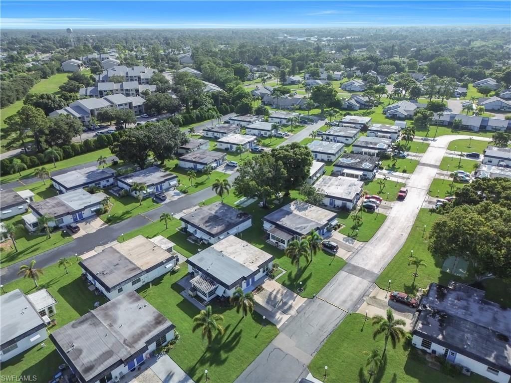 11 Hamlin Ct, Lehigh Acres, FL 33936 Photo