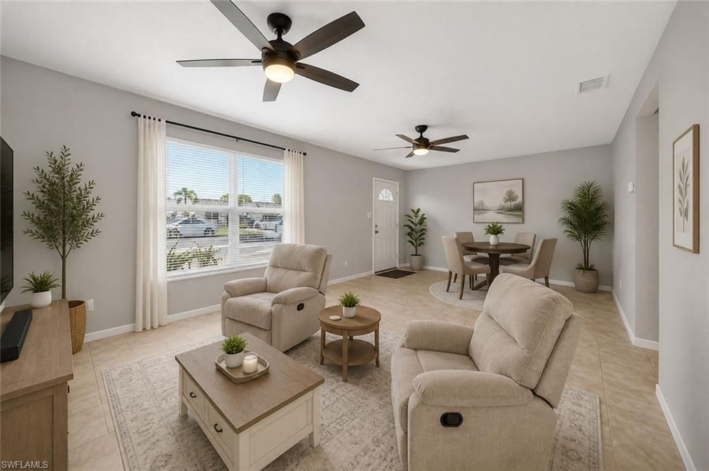 11 Hamlin Ct, Lehigh Acres, FL 33936 Photo
