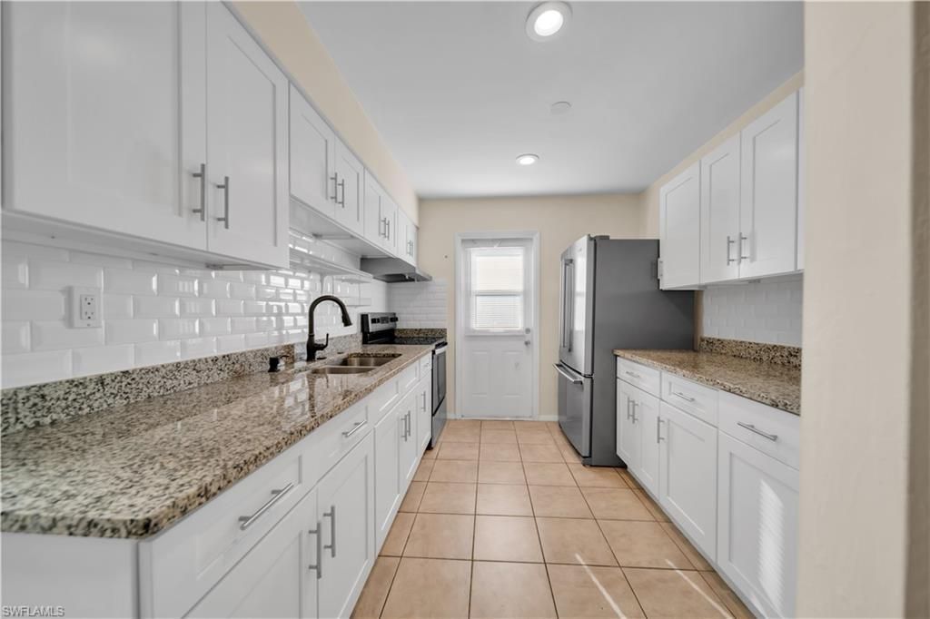 11 Hamlin Ct, Lehigh Acres, FL 33936 Photo