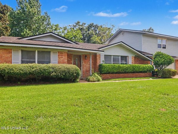 15317 N Parkwood Drive, Gulfport, MS 39503