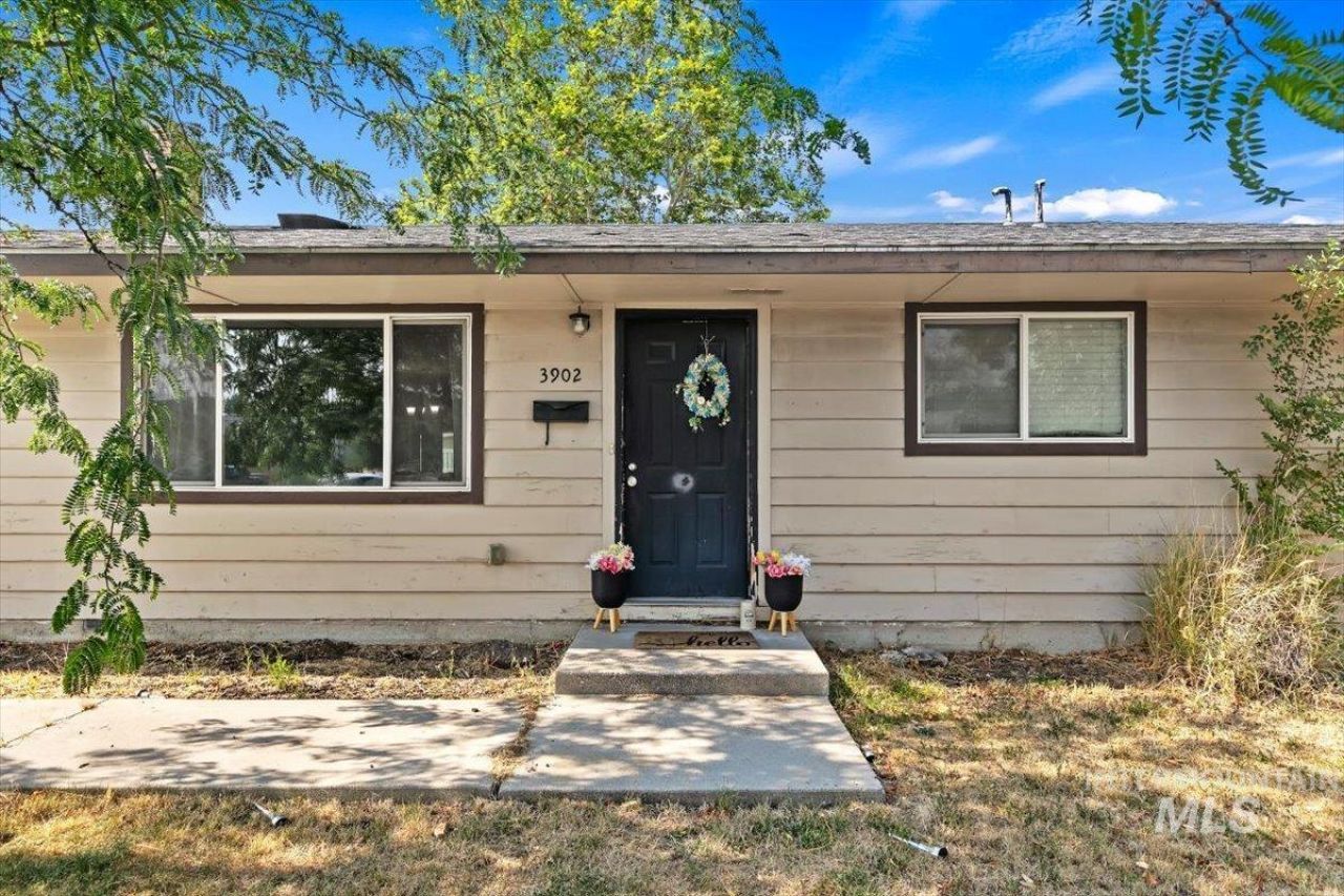 3902 W St Andrews, Boise, ID 83705 Main Photo