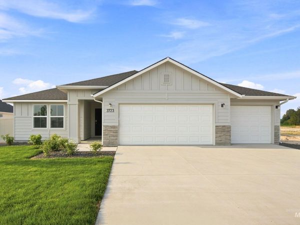 3723 E White Plains St, Nampa, ID 83686