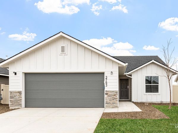 3772 E Freedom Tower Dr, Nampa, ID 83686