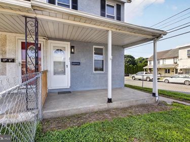21 W 9TH STREET, MARCUS HOOK, PA 19061