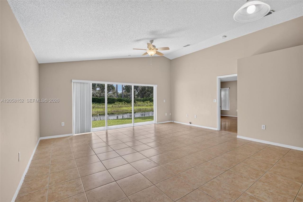 16249 NW 24th St, Pembroke Pines, FL 33028 Photo