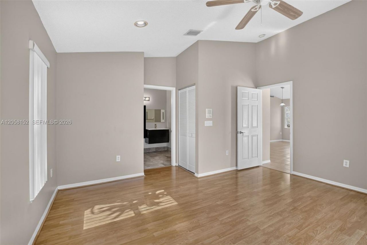 16249 NW 24th St, Pembroke Pines, FL 33028 Photo
