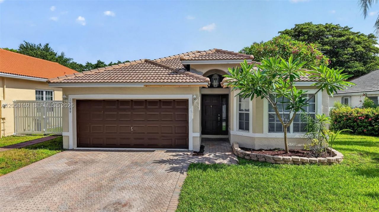 16249 NW 24th St, Pembroke Pines, FL 33028 Photo