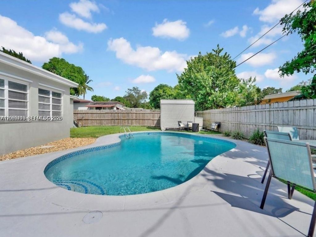 6930 SW 12th St , Pembroke Pines, FL 33023 Photo