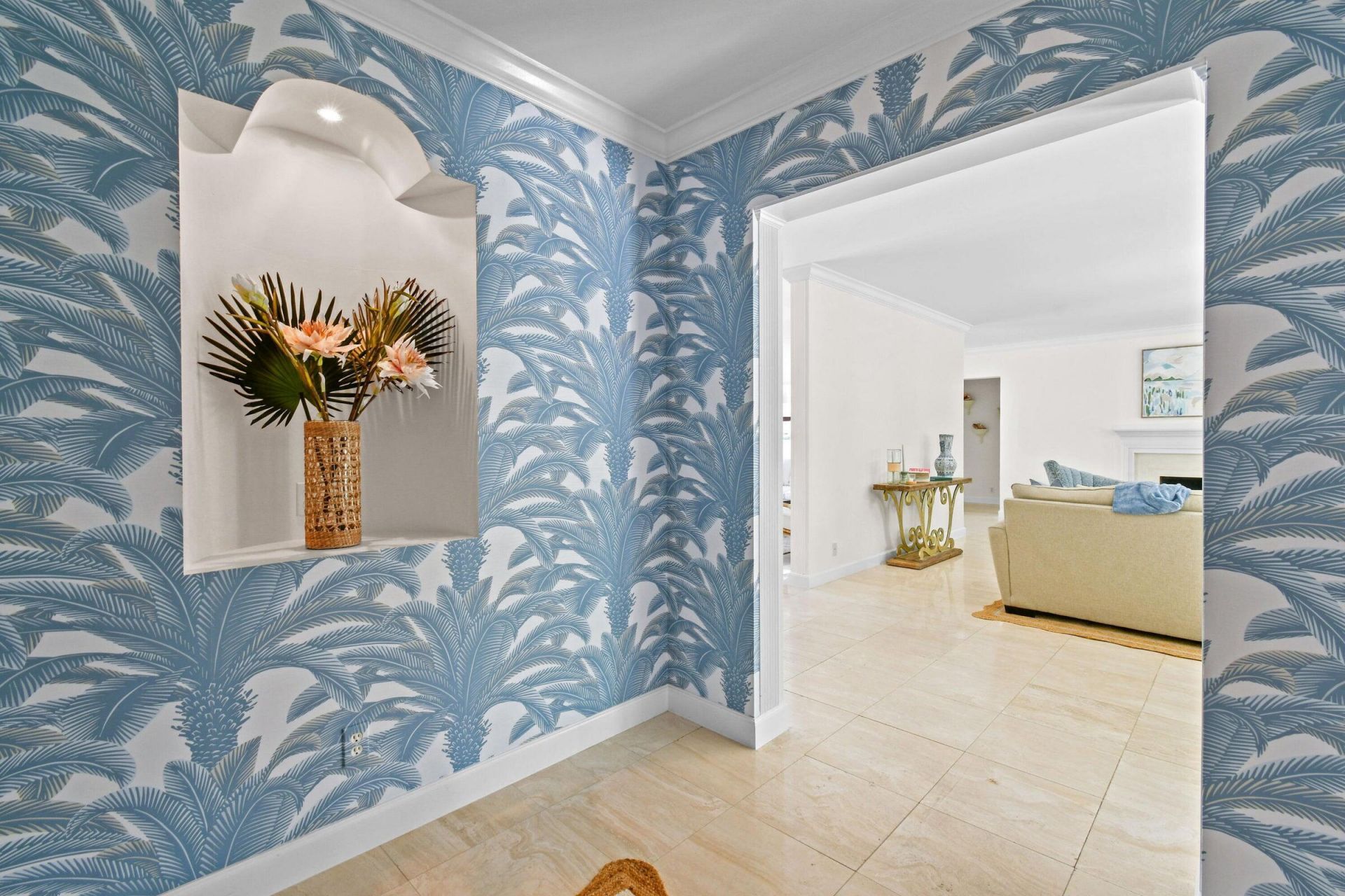 117 Via Vizcaya, Palm Beach, FL 33480 Photo