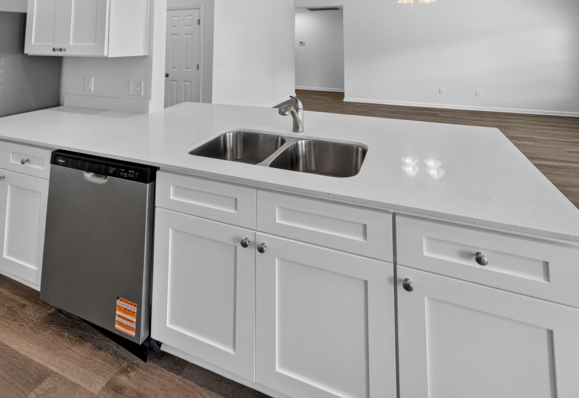 425 Watershed Drive Photo 14