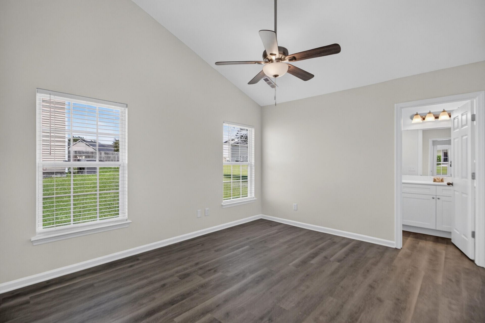 425 Watershed Drive Photo 19
