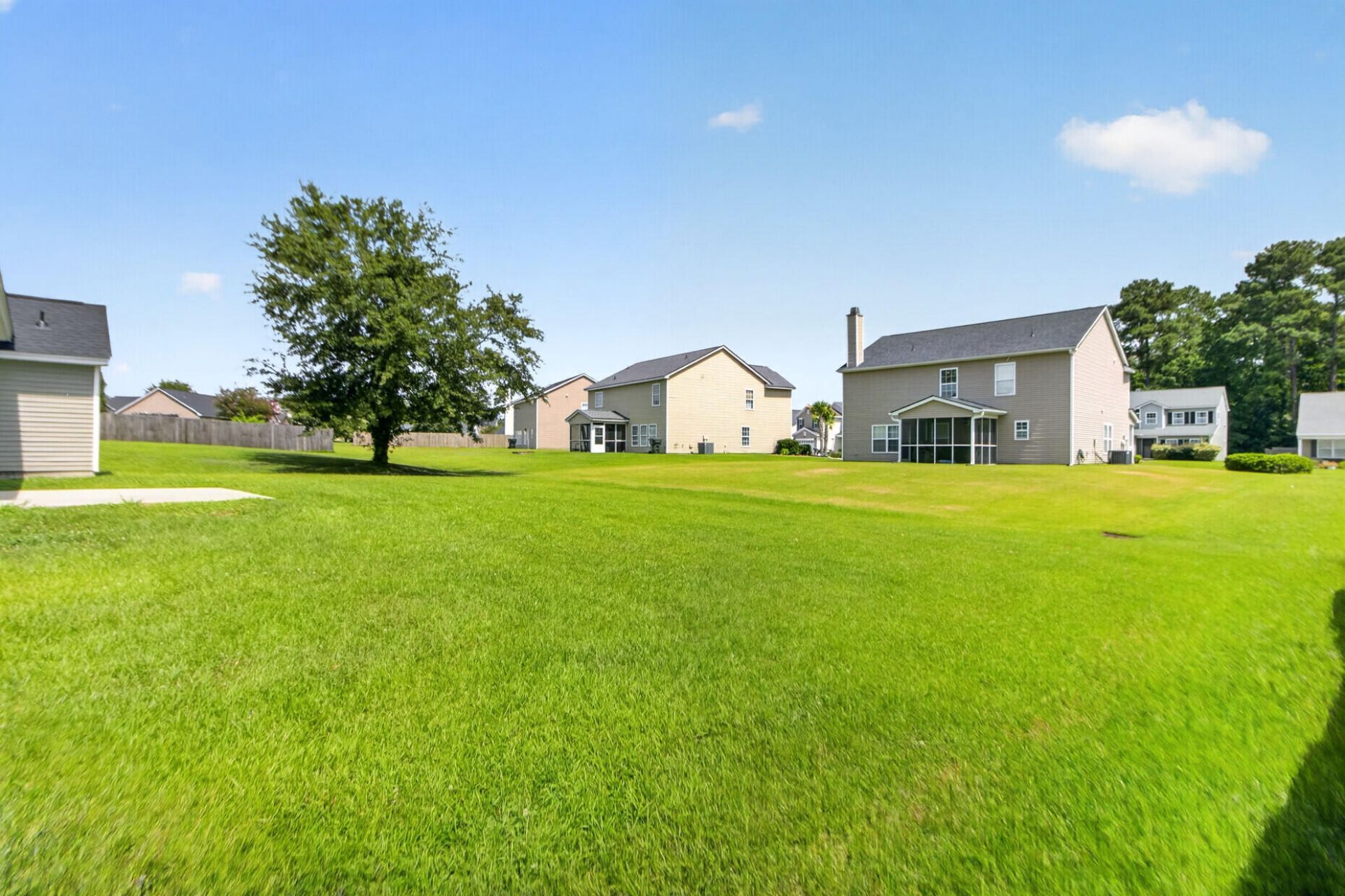 425 Watershed Drive Photo 31