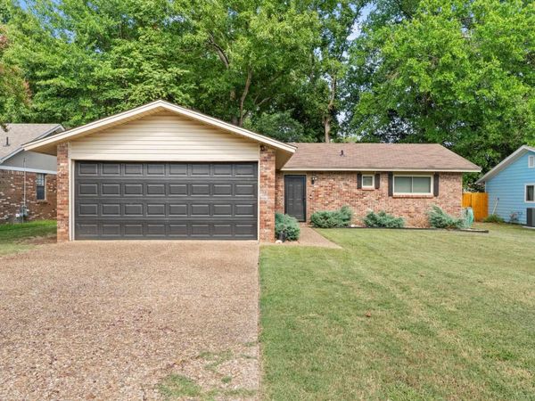 302 Club Lane , Conway, AR 72034