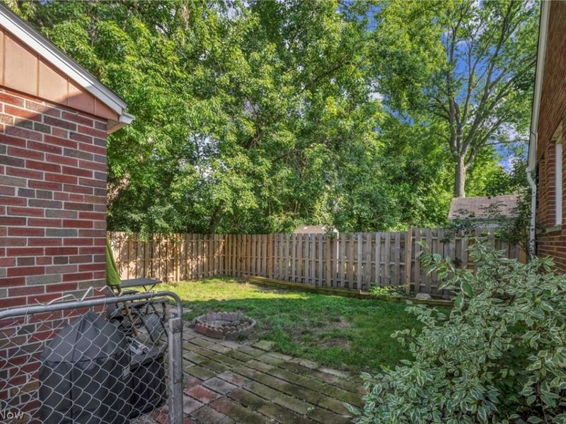 33 Devonshire Drive , Akron, OH 44312 Photo 44