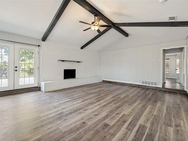 7501 Bermejo Road, Fort Worth, TX 76112