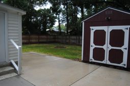 309 Clarine Drive photo 4