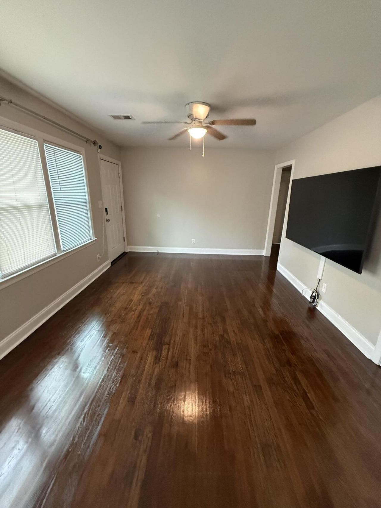 309 Clarine Drive Photo 9
