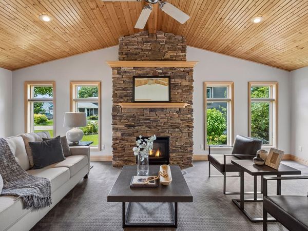 253 Teckla Court, Lino Lakes, MN 55014
