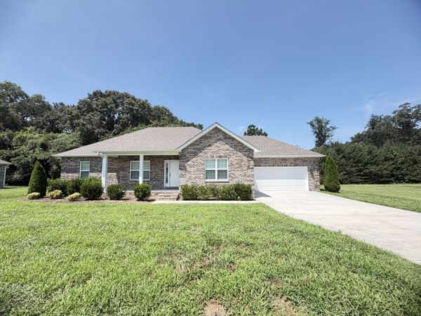 389 Colonial Dr , Winchester, TN 37398